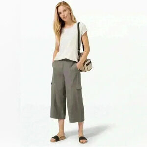 Lululemon Metropolis Maven High Rise Crop in Grey Sage Size 12